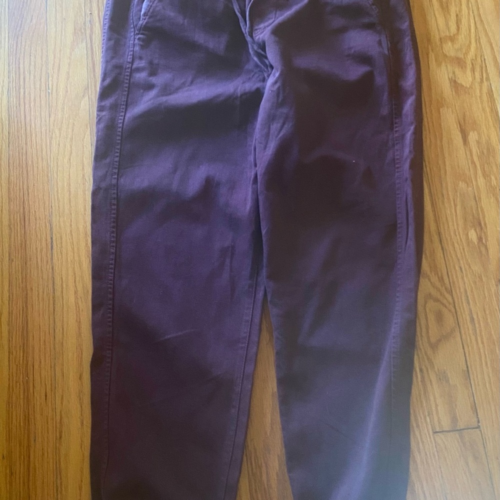 GAP Women’s Maroon Jogger